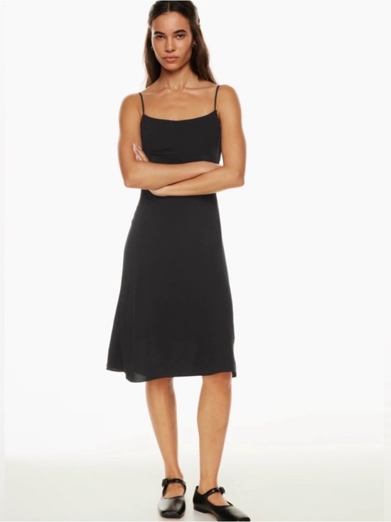 Aritzia Dresses & Skirts - Aritzia Sundeh Black Midi Dress